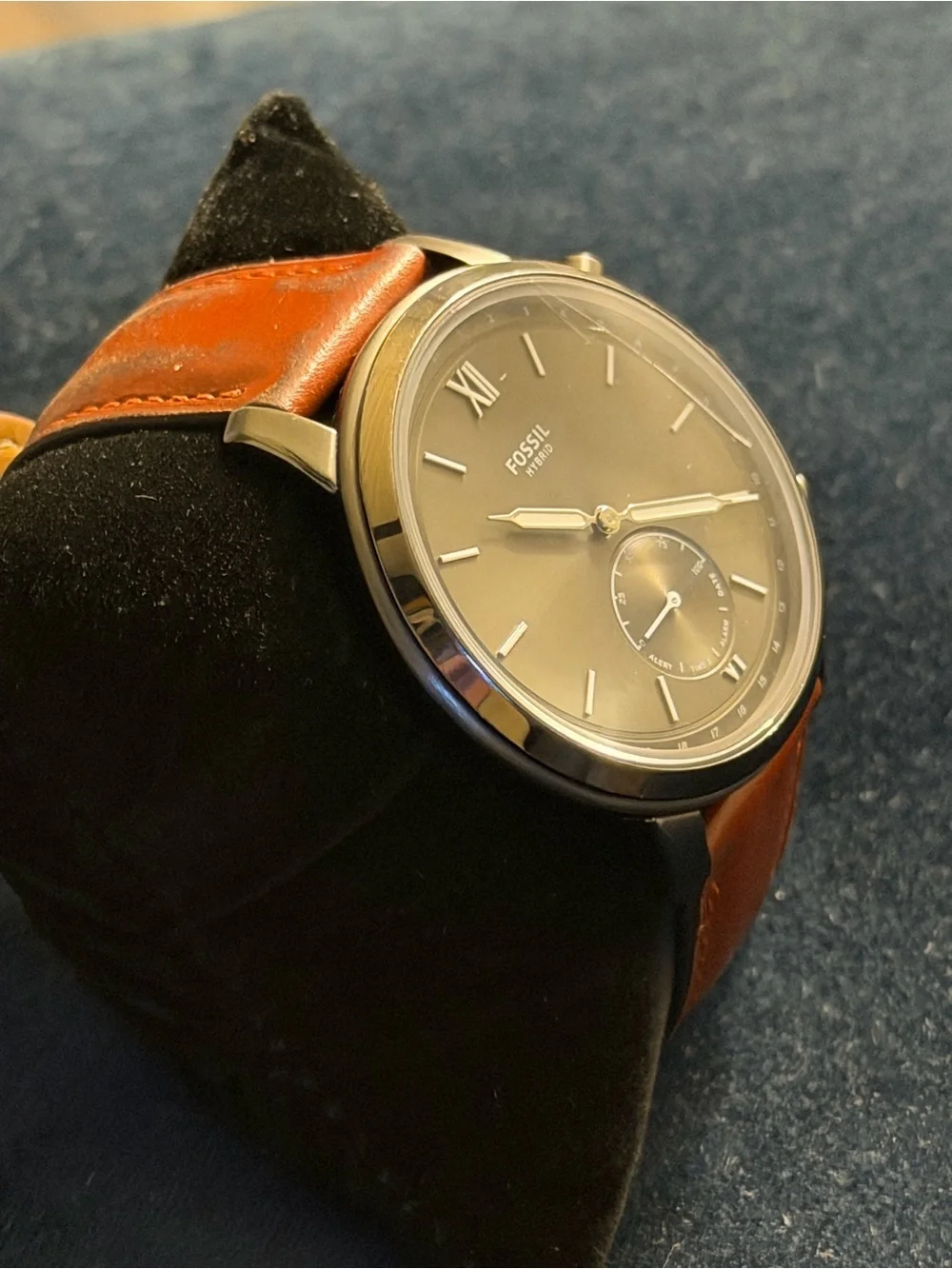 Fossil Men’s Hybrid Watch in Black and Brown